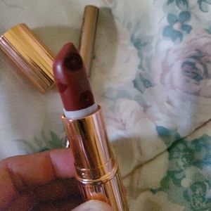 Charlotte Tilbury lip stick and liner